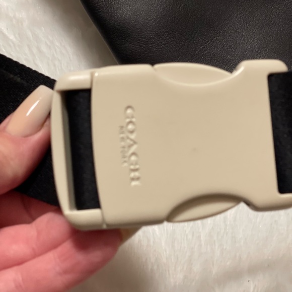 NWOT Mens Coach Belt bag in black, gray, & white - Picture 6 of 7
